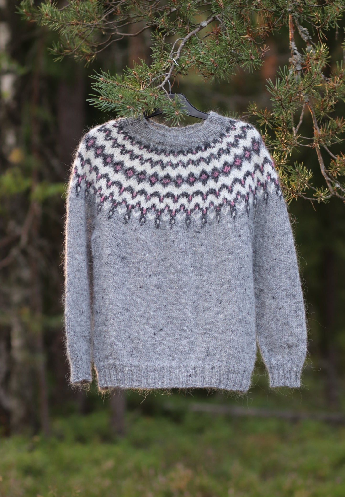 SAANA Suomenkielinen neuleohje (FIN)