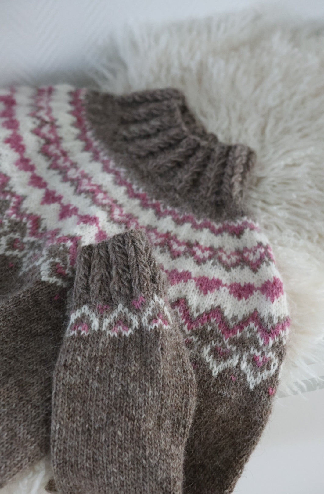 PIKKU HERTTA Sweater guide (ENG) / Englanninkielinen versio