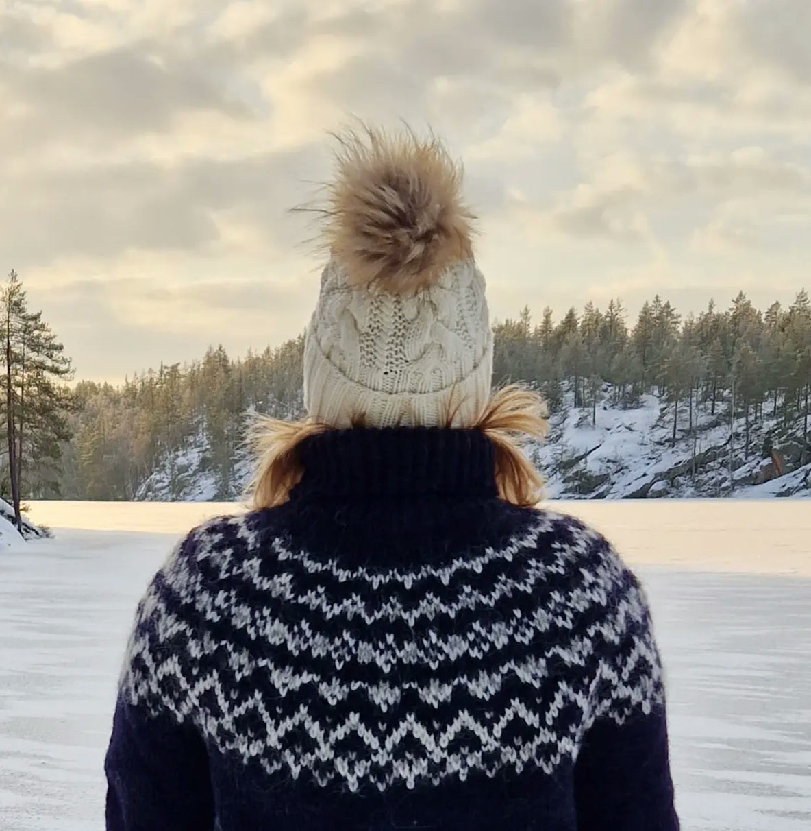 RIITE / SLEET Sweater guide / Englannin kielinen PDF ohje