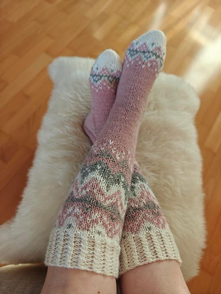 MYLLYKOSKI villasukat Suomenkielinen ohje / FIN