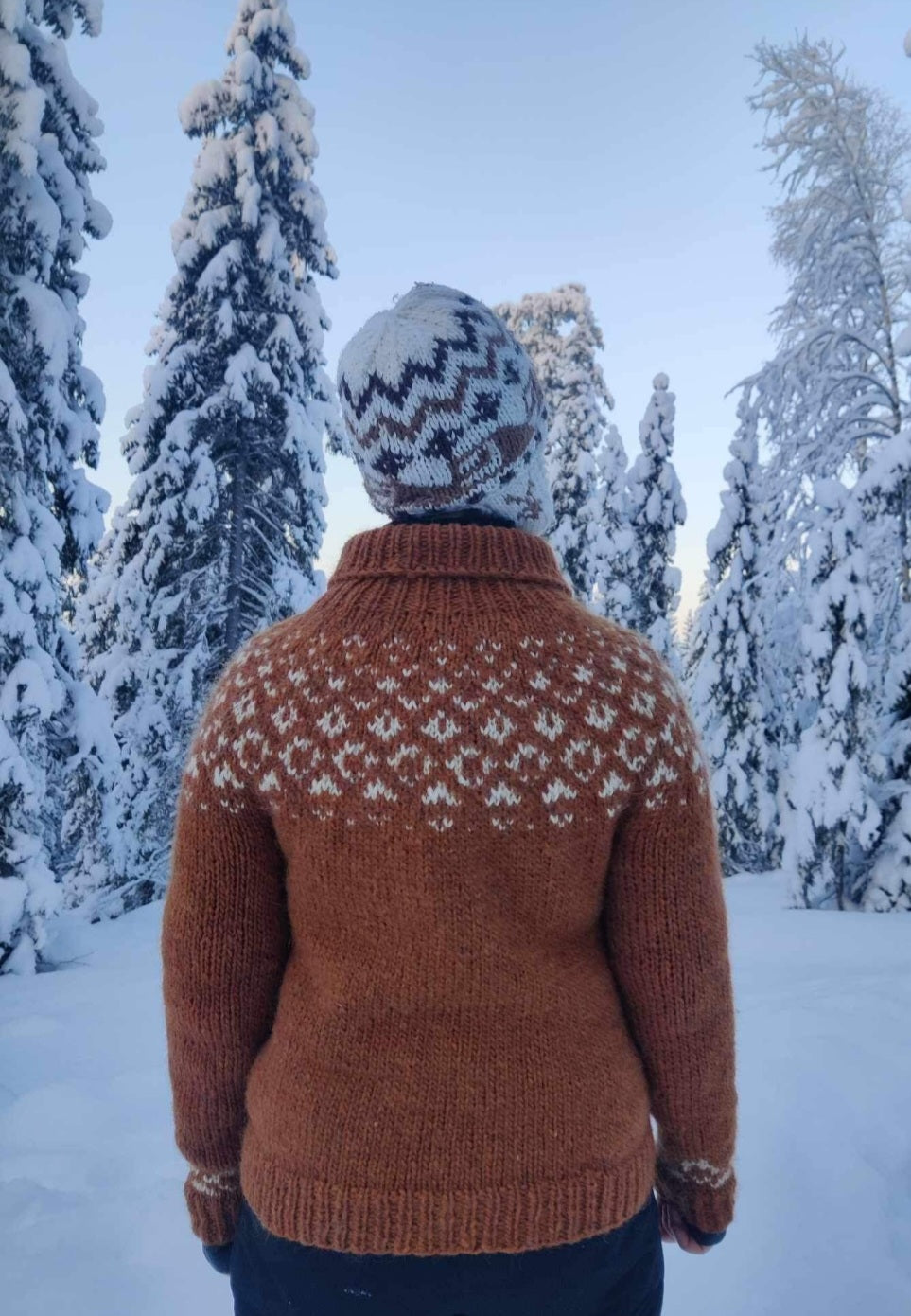 SAARNI Suomenkielinen neuleohje / FIN