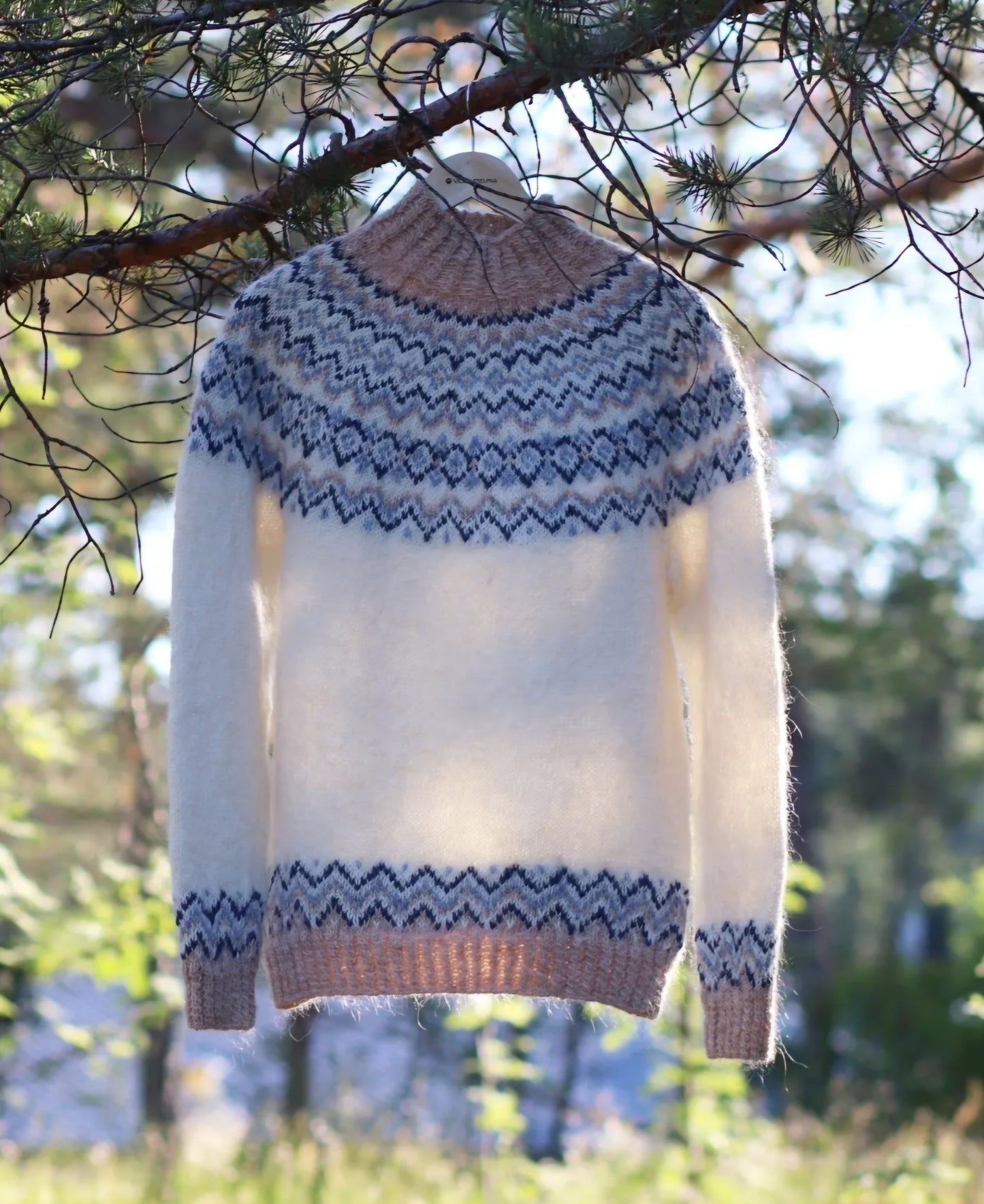 AURORA sweater guide ( ENG) / Englanninkielinen ohje