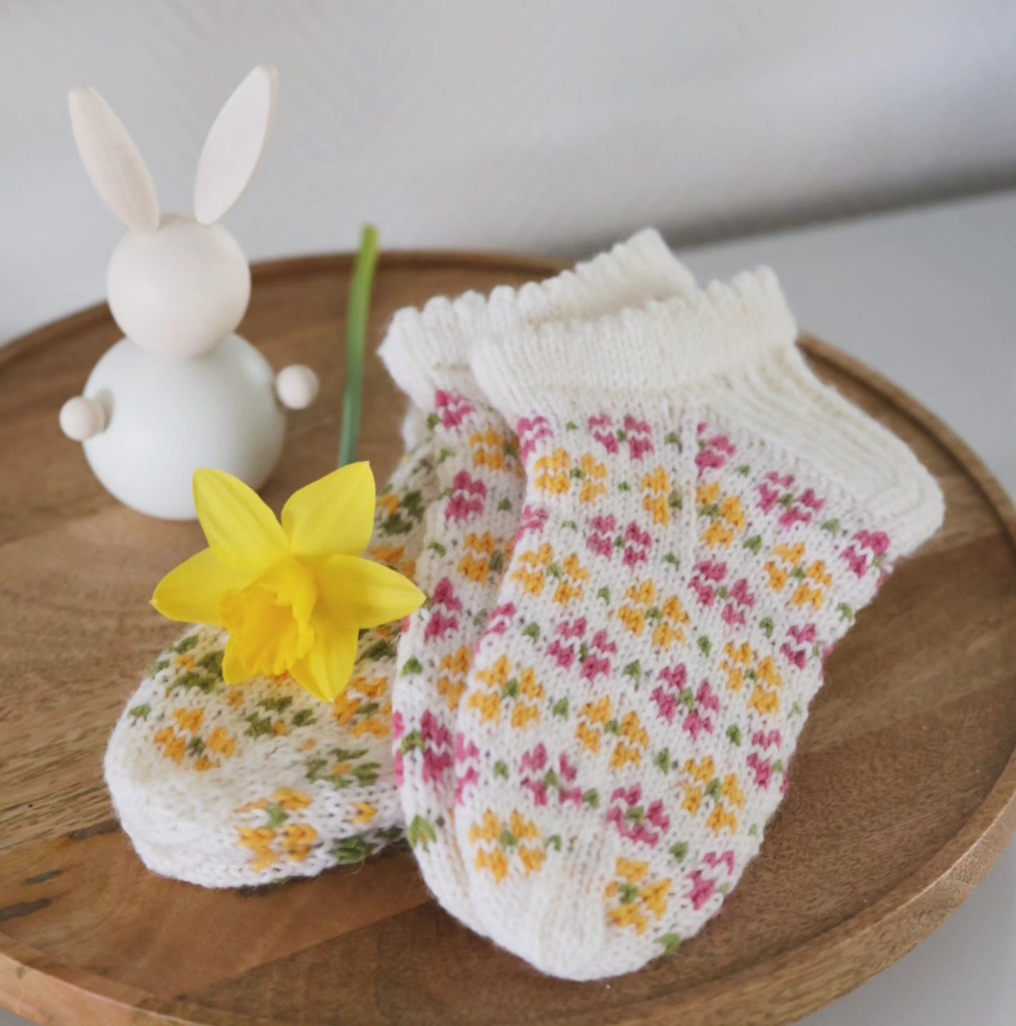 KESÄNIITTY / SUMMER MEADOW sock guide (ENG) / Englanninkielinen ohje