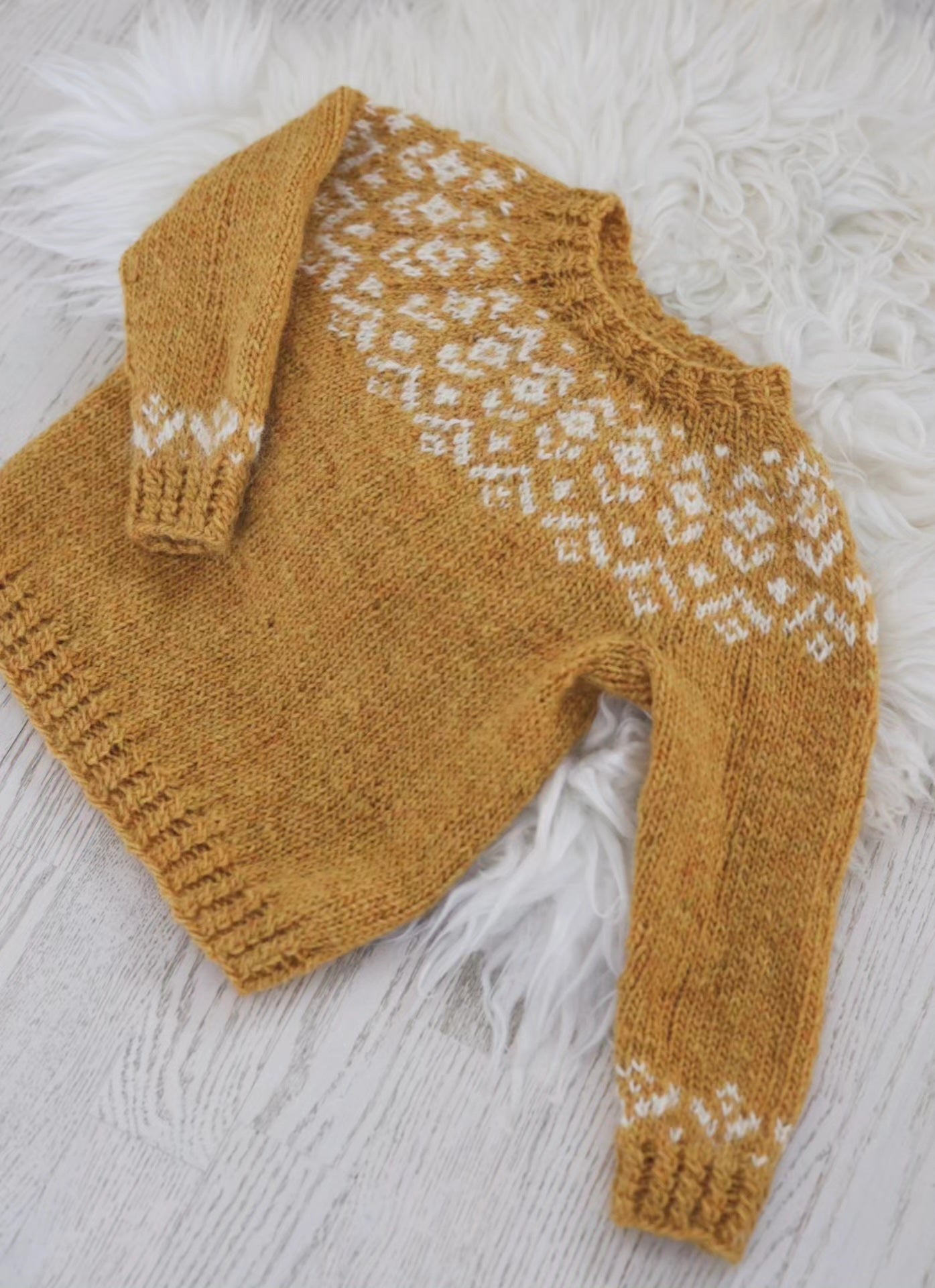 KORU - JUNIOR Suomenkielinen neuleohje / FIN