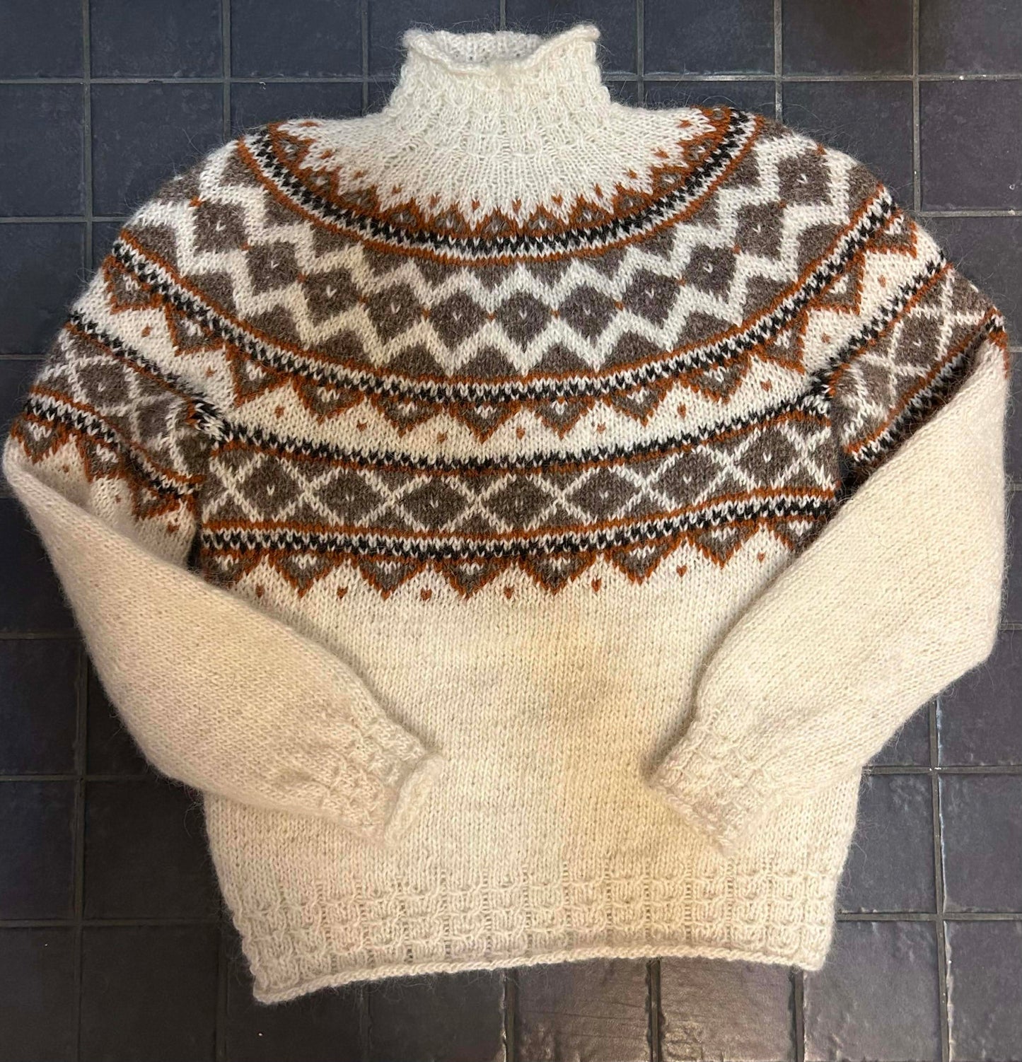 SELENE Suomenkielinen neuleohje / FIN