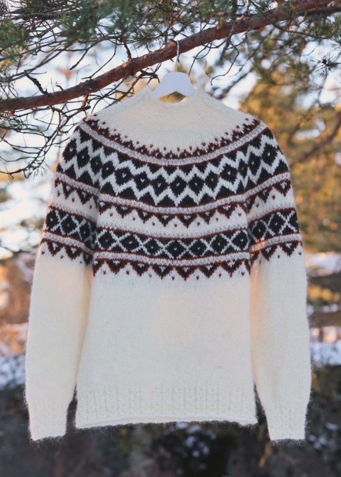 SELENE Suomenkielinen neuleohje / FIN